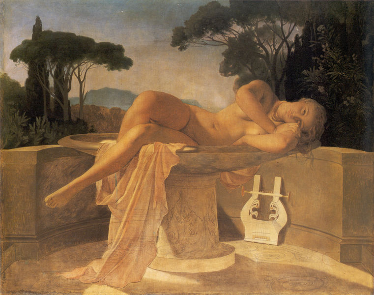 Junges Mädchen in einem Springbrunnenbecken