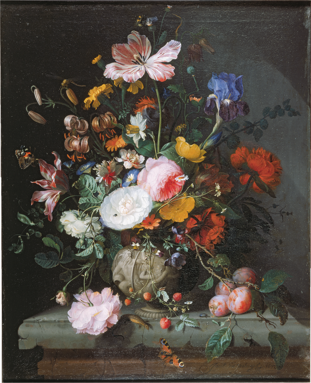 Blumenstillleben;Stillleben mit Blumenstrauss in einer Terrakottavase;Blumenstrauss in einer steinernen Vase und Früchte