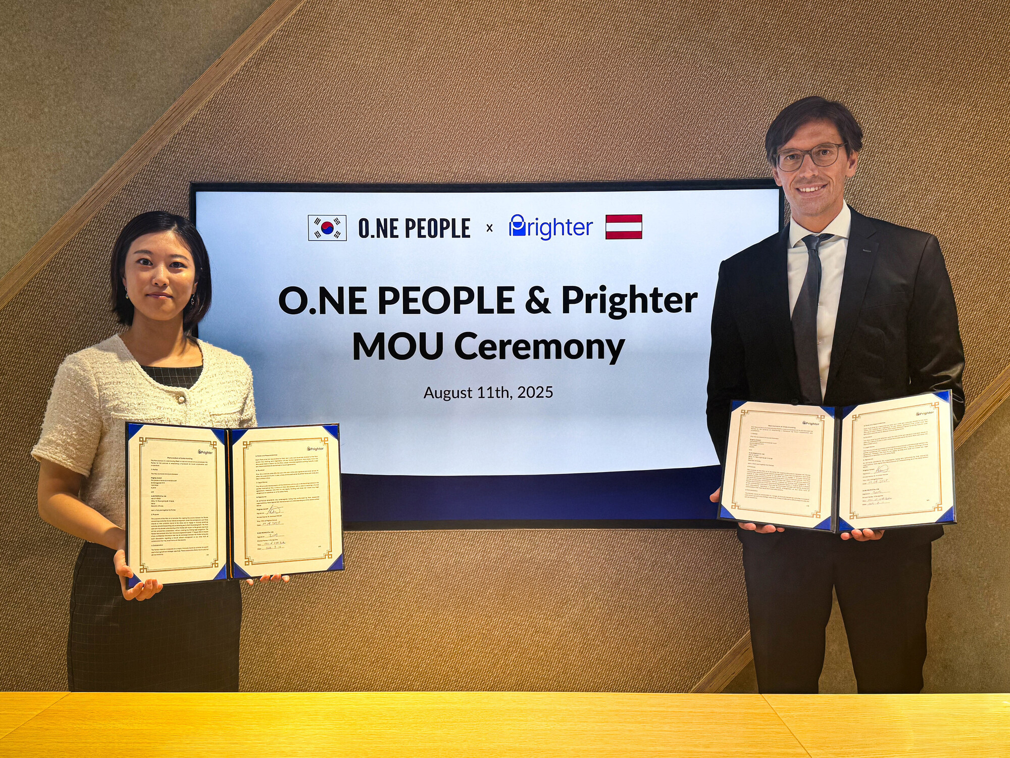 O.NE People and Prighter Partner for AI-Driven Privacy Compliance