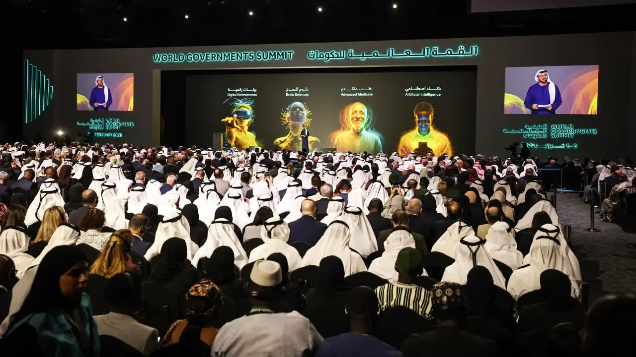 UAE Unveils Wafer-Scale AI Chip with Four Trillion Transistors