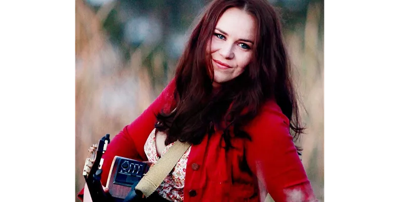 **FREE EVENT** RACHEL CLARK (duo)