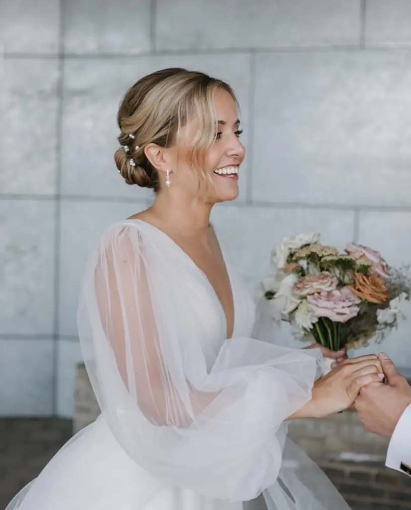 Sara Ollinen Hair & makeup-product-card