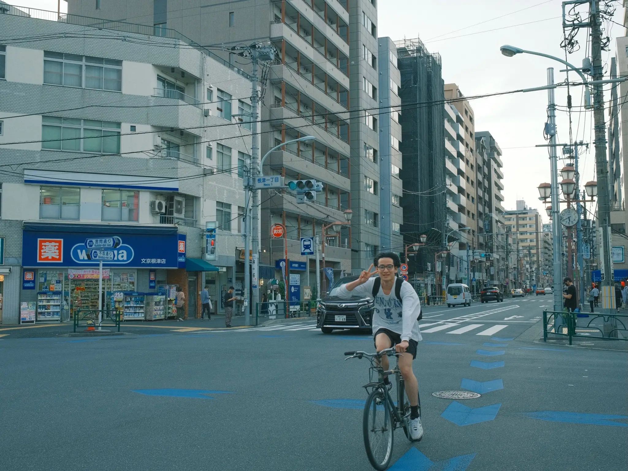 Photo: 2023-05-21_Big-Guy-Biking.webp