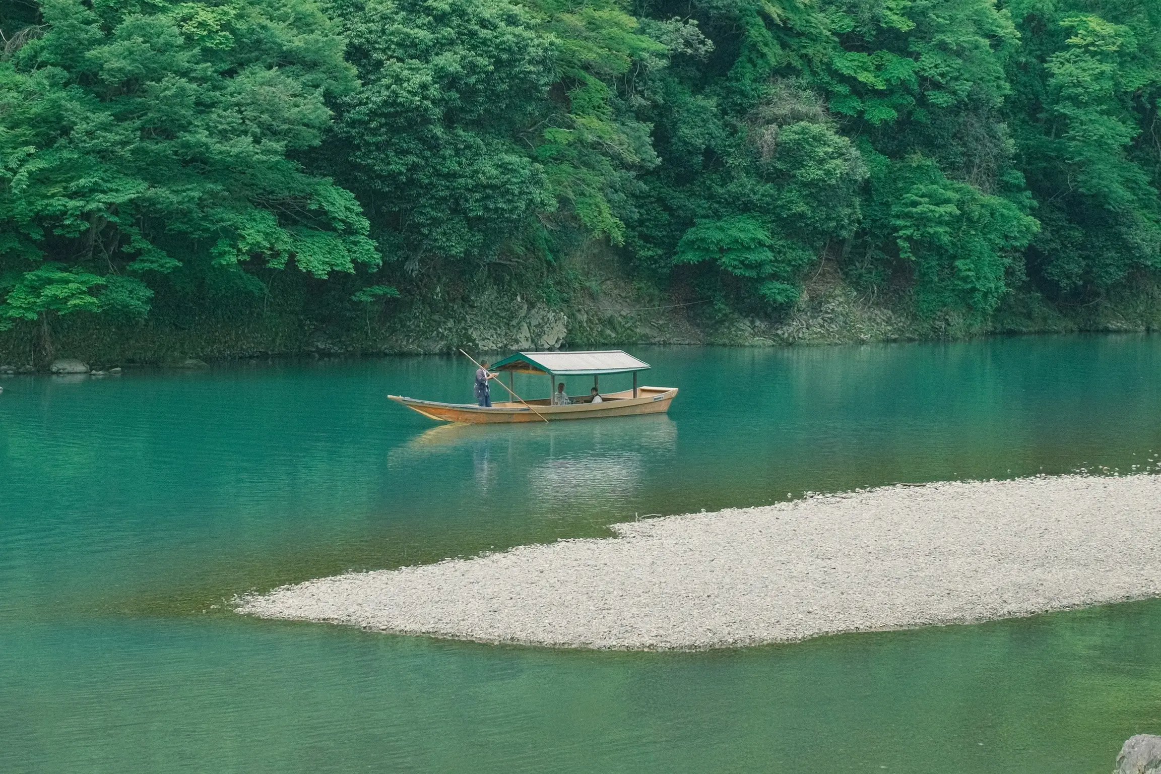 Photo: 2023-05-25_River-Boat-At-Arashiyama-Park.webp