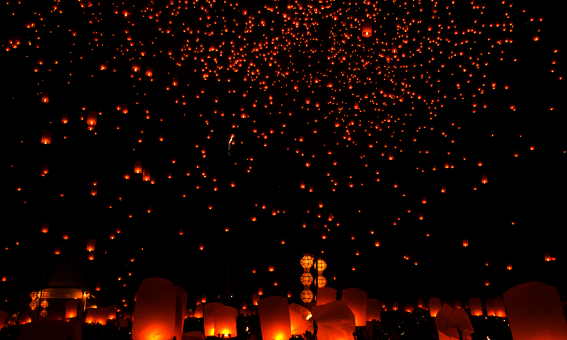 Floating Lanterns, Memories, and Wishes on Yi Peng Night