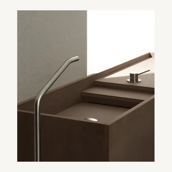Slancio Deck Mounted Mixer