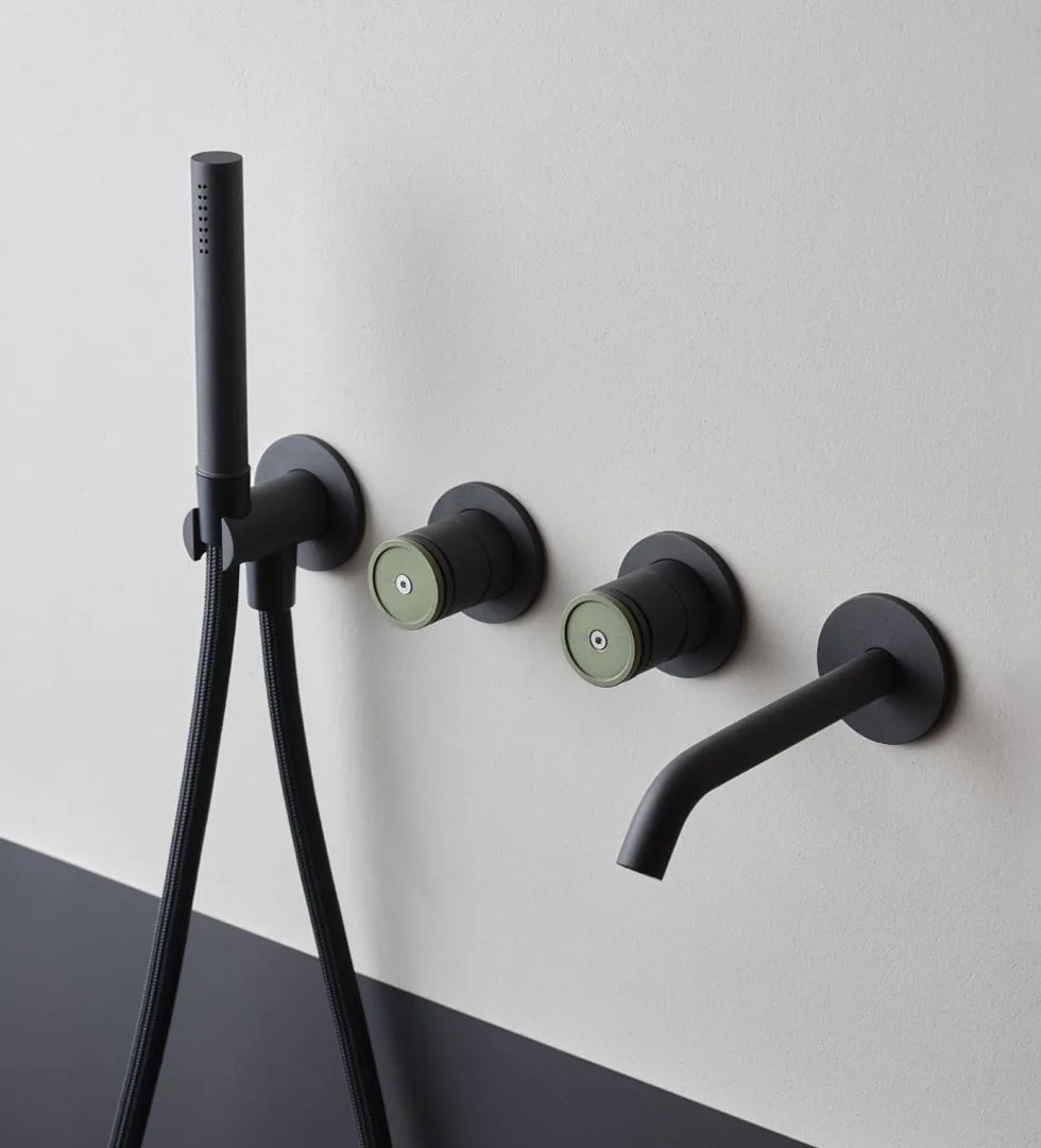 Scoglio Complete Wall Mounted Bath Set with 1500mm Hose