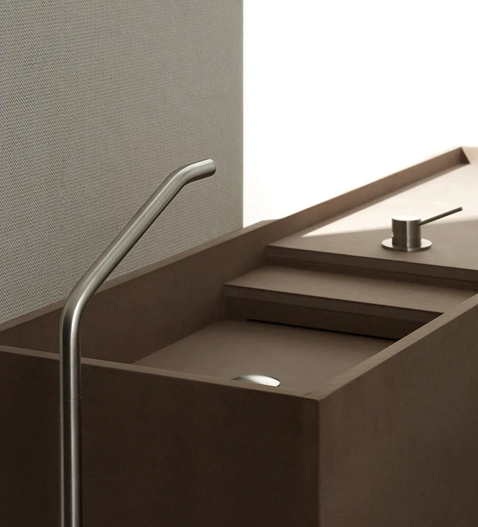Slancio Deck Mounted Mixer