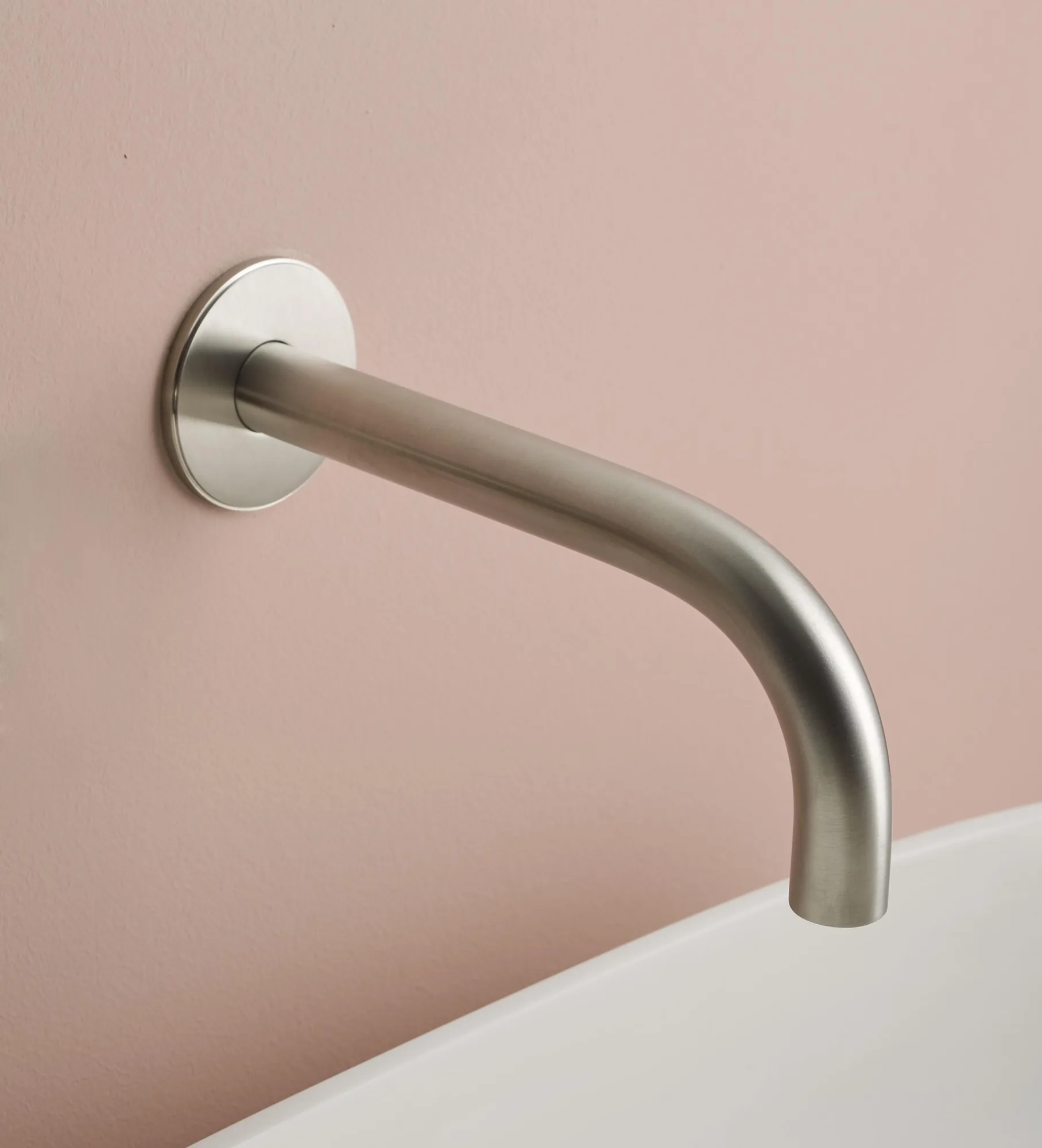 Accordo Wall Mounted Spout for Concealed Basin Fittings