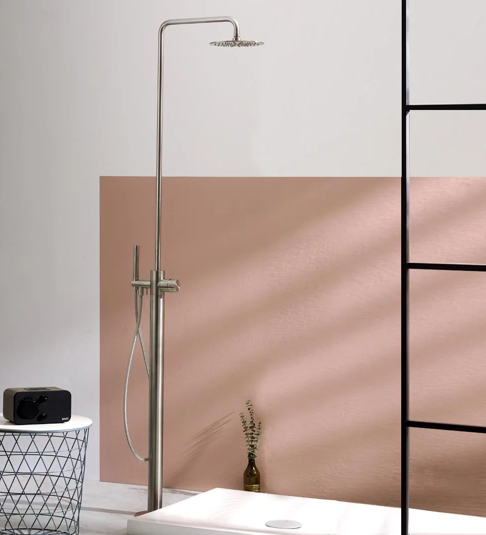 Accordo Freestanding Shower Set with Handshower and Diverter
