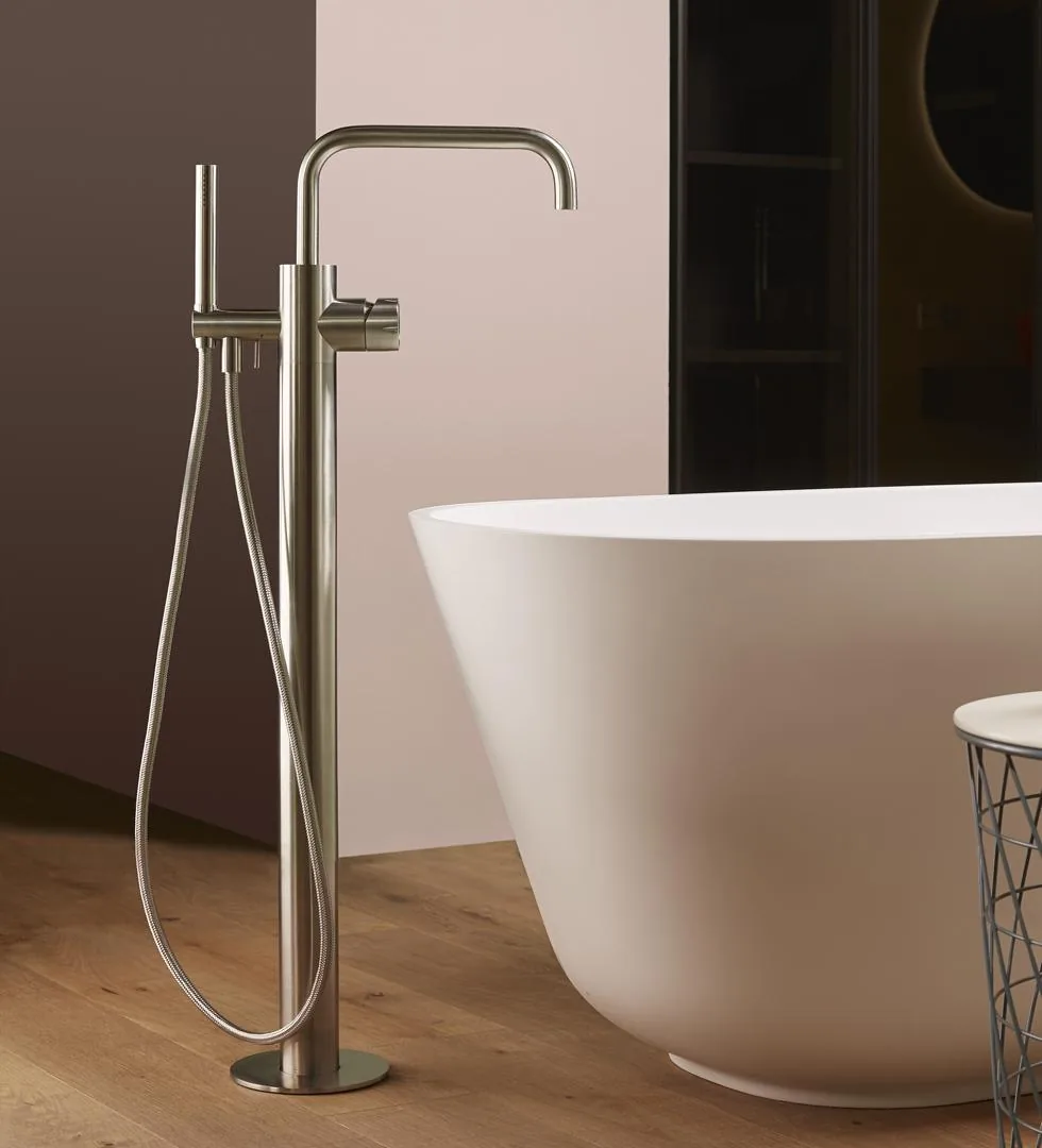 Accordo Floor Standing Bath Mixer With Handshower And Hose