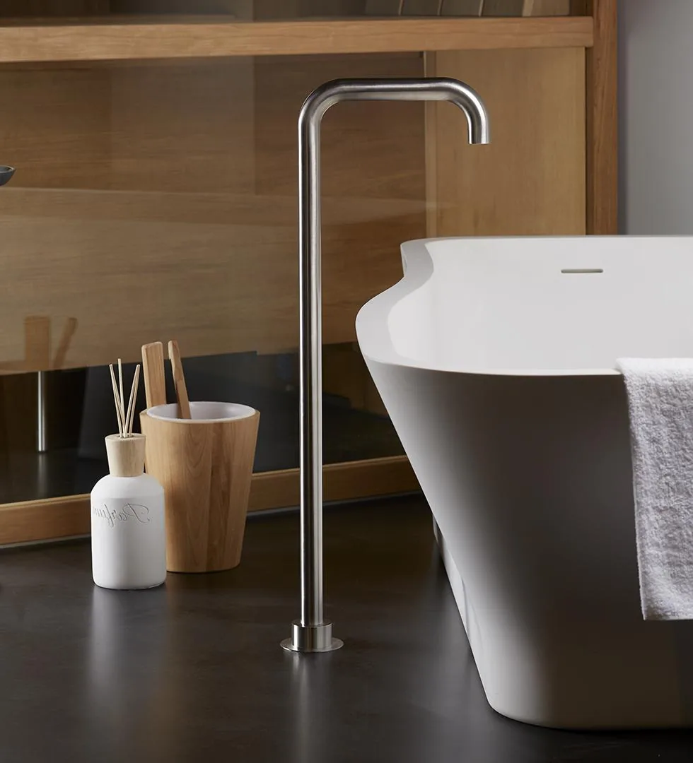 Portata Freestanding Floor Mounted Bath Filler