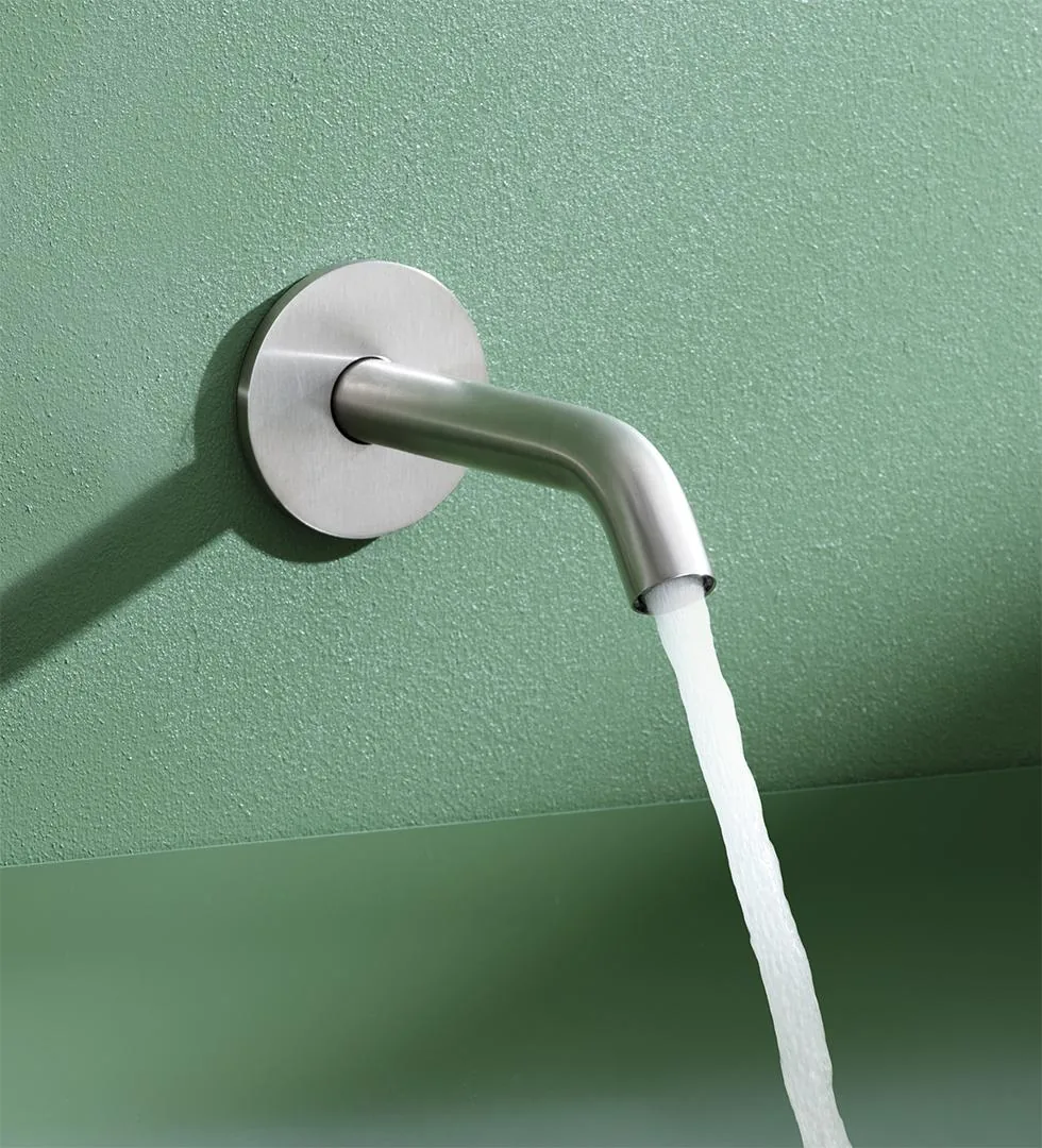 Alveo Wall Mounted Bath Spout in 316L Stainless Steel
