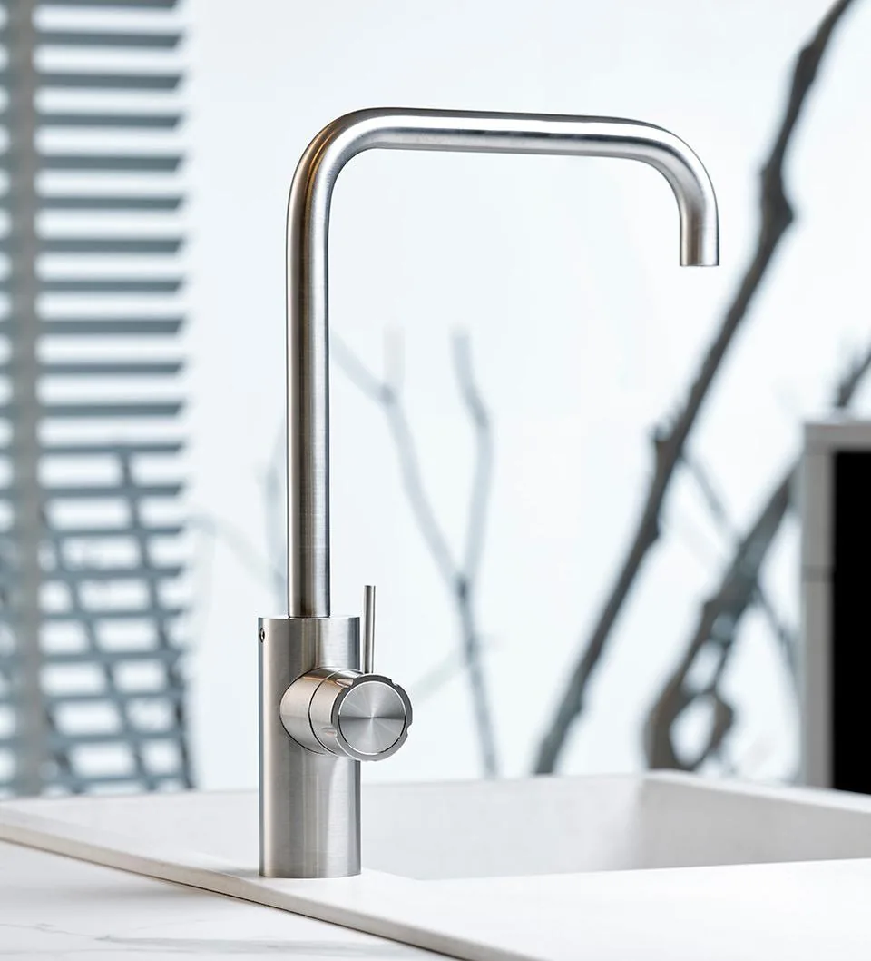 Accordo Deck Mounted Single Lever Sink Mixer with Swivelling Spout